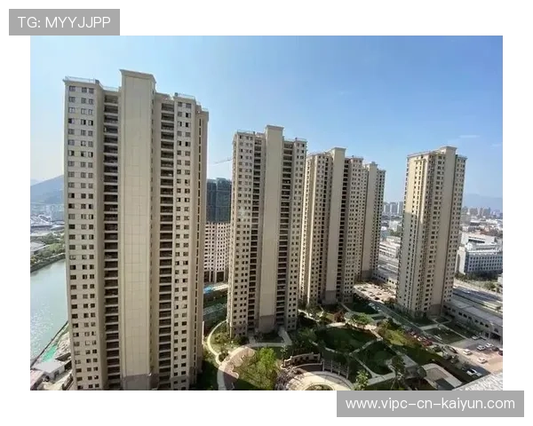 曼彻斯特城外线穿插制造极强推进力度